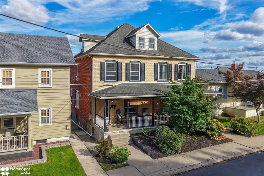 207 Washington Park, Nazareth, PA 18064 - #2