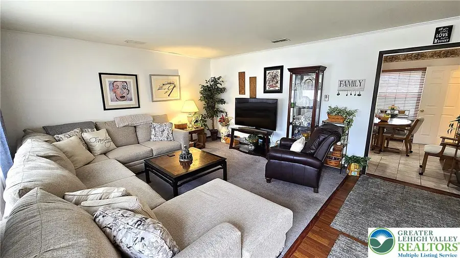 4474 Phillip Street, Egypt, PA 18052 - #2