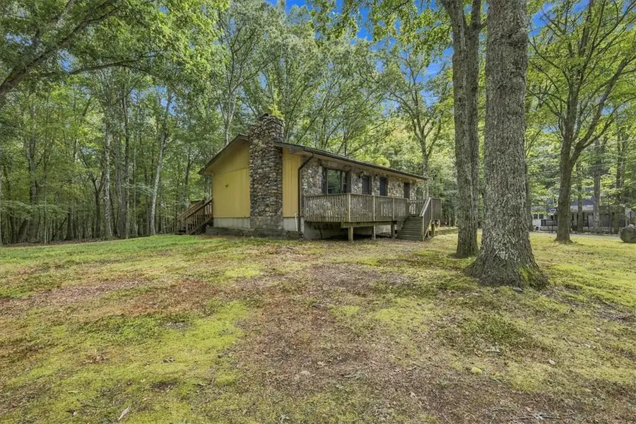 184 Swallow Circle, Pocono Mountain Lake Estates, PA 18324 - #2