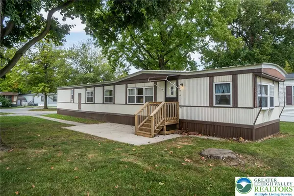 8721 Turkey Ridge Road, Upper Macungie Twp, PA 18031