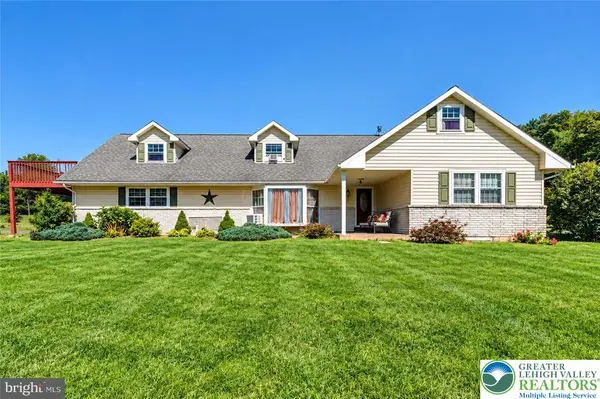 2415 Stagecoach Road W, Towamensing Twp, PA 18071