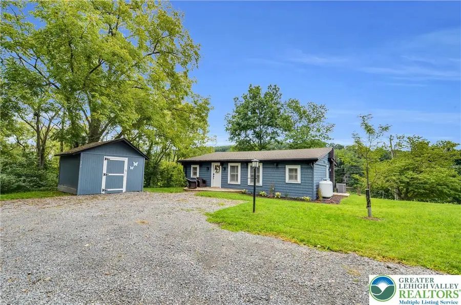 470 N Shore Drive, Windsor, PA 19534 - #2