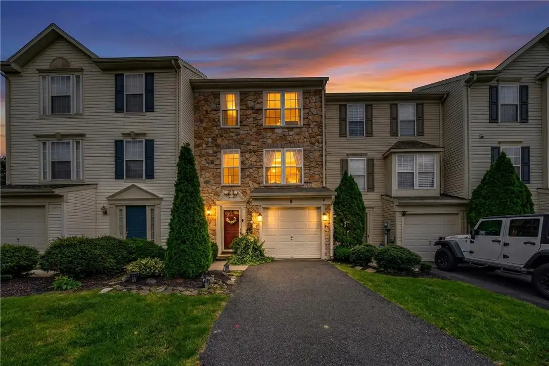 4044 Tournament Court, Center Valley, PA 18034 - #1
