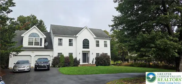 129 Petrarch Trail, Towamensing Twp, PA 18210