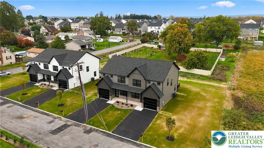 830 Hunter Street, North Catasauqua, PA 18032 - #3