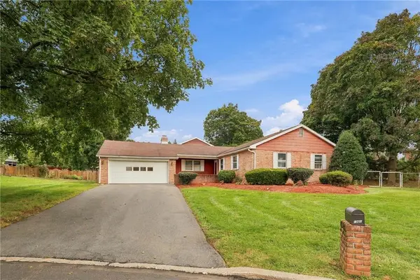 1981 Maria Lane, South Whitehall Twp, PA 18104