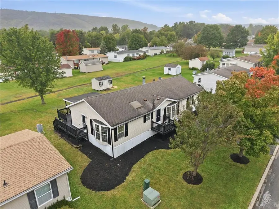 4230 Heritage Lane, Lehigh, PA 18088 - #2
