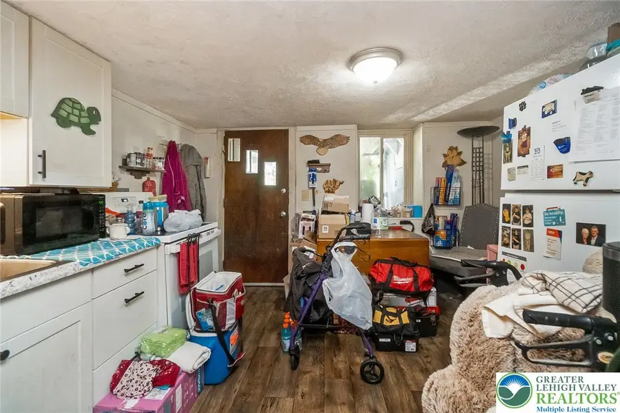 310 E Snyder Avenue, Lansford, PA 18232 - #2