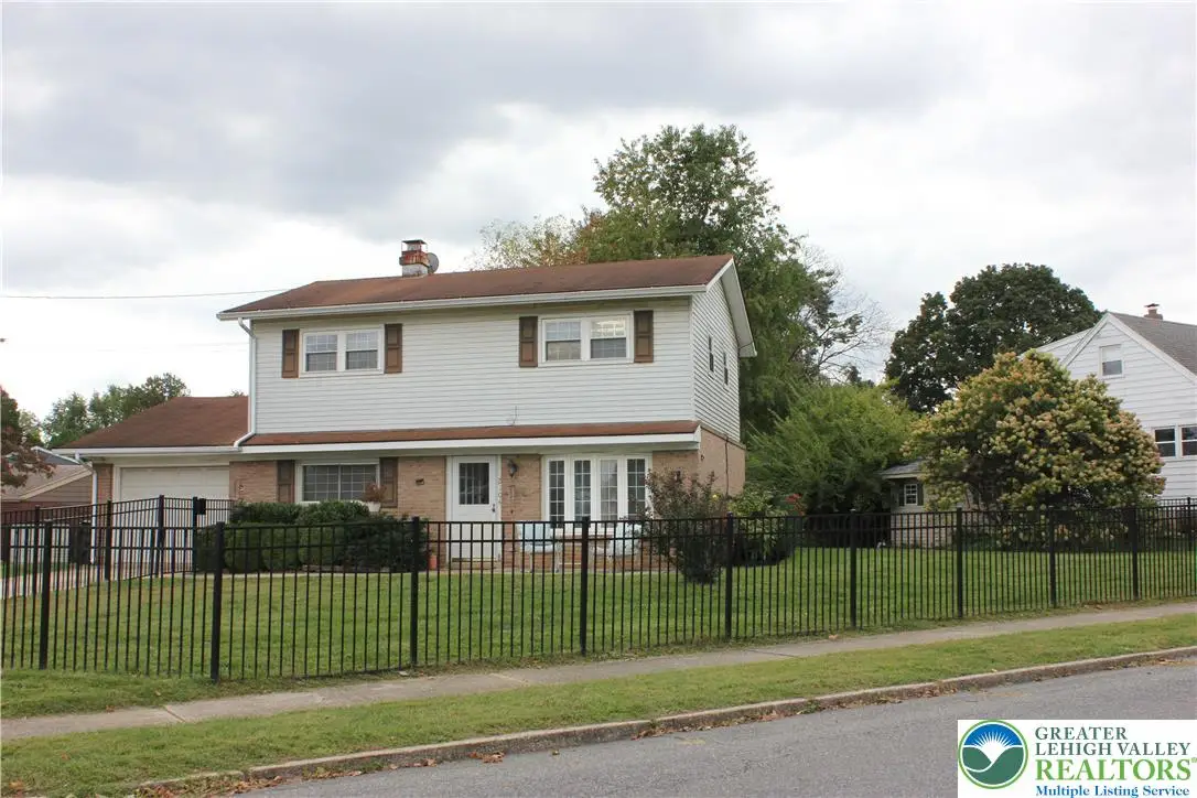 2104 Pinehurst Road, Bethlehem, PA 18018 - #1