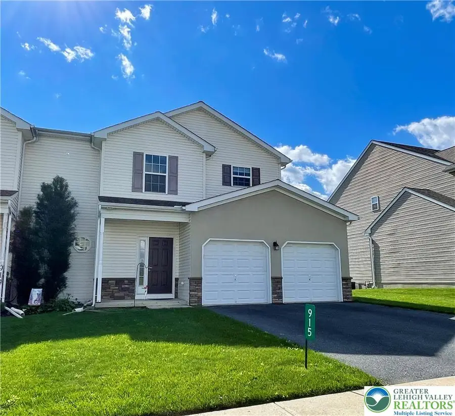 915 Graystone Circle, Allen, PA 18067 - #2
