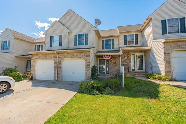 1698 Brookstone Drive, Lower Macungie Twp, PA 18011