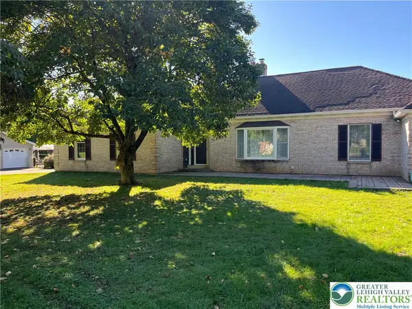 6221 Dove Drive, East Allen Twp, PA 18017
