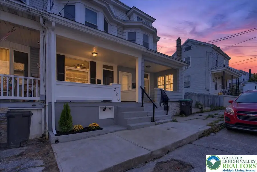 220 Penn Street, Tamaqua, PA 18252 - #2