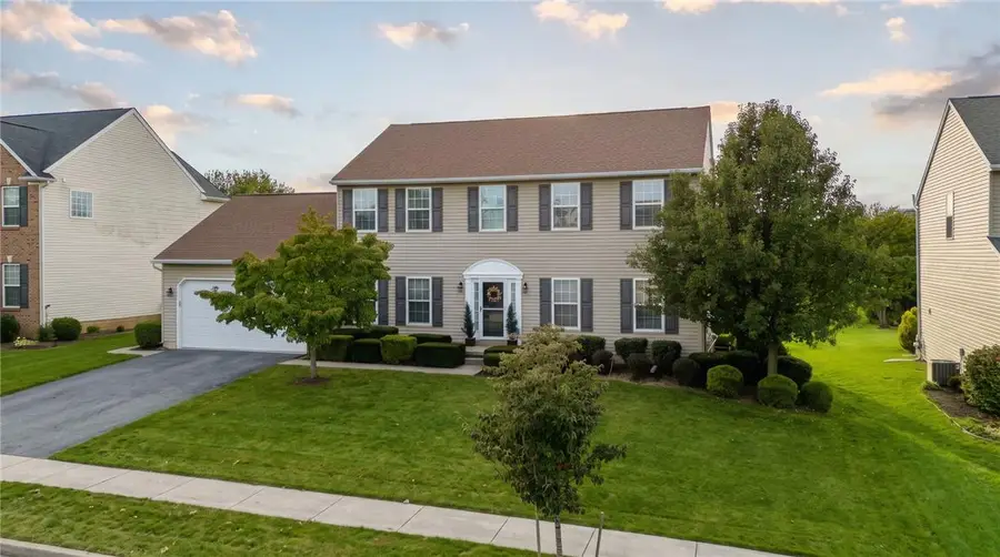 9639 Dogwood Lane, Breinigsville, PA 18031 - #2