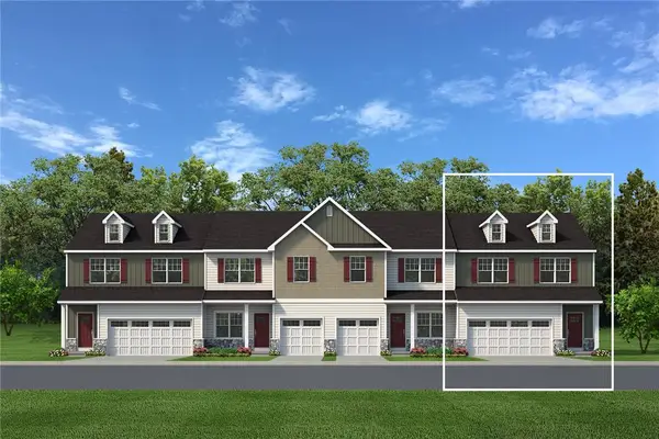 2 Lone Fox Lane #108, Palmer Twp, PA 18045