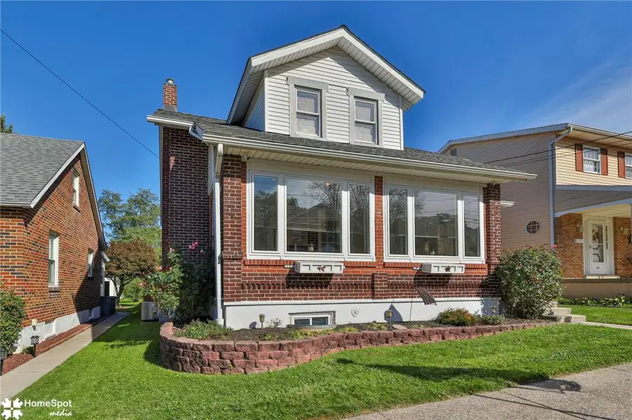 315 S 6th Street, Emmaus, PA 18049 - #3