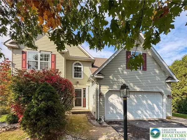 264 Oak Street, Plainfield Twp, PA 18091