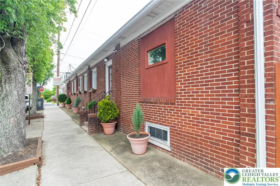 202 S 17th Street, Allentown, PA 18104 - #3