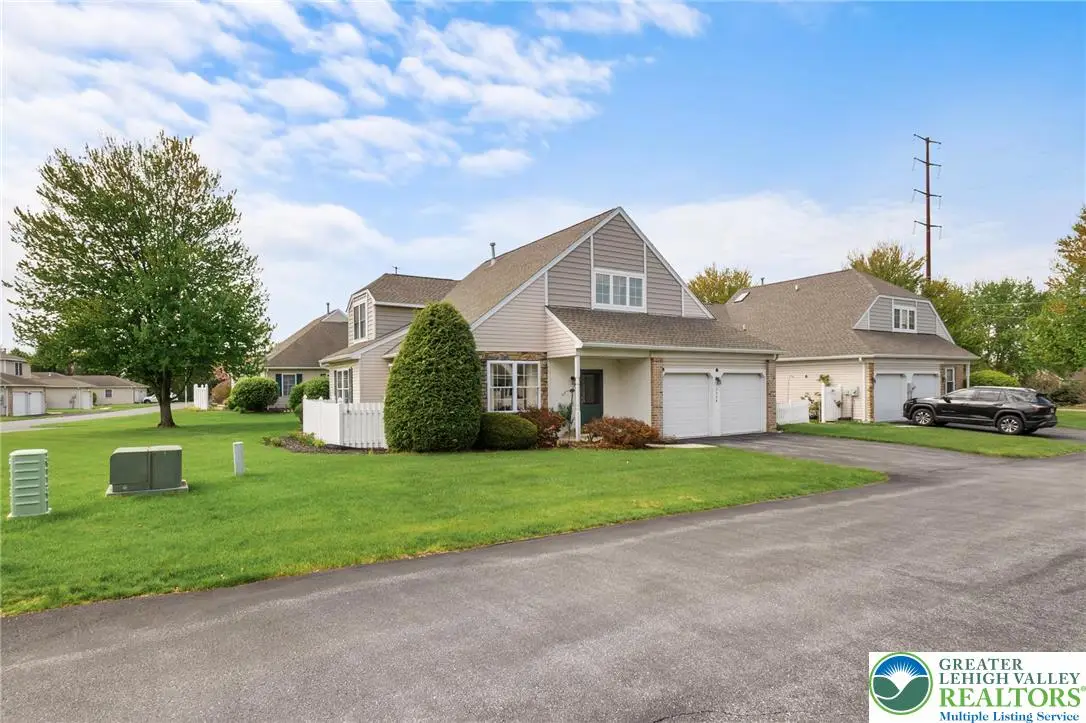 2504 Rolling Green Drive, Lower Macungie, PA 18062 - #1