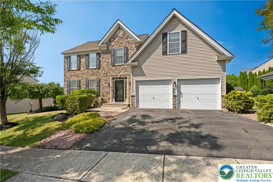 2305 Aberdeen Way, Wescosville, PA 18062 - #3