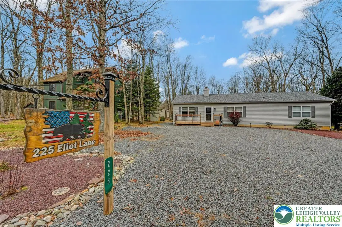225 Eliot Lane, Towamensing Trails, PA 18210 - #1