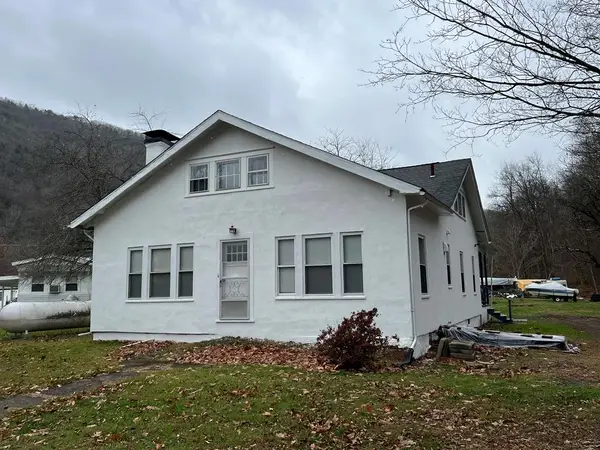 31 Cameron Rd, Driftwood, PA 15832