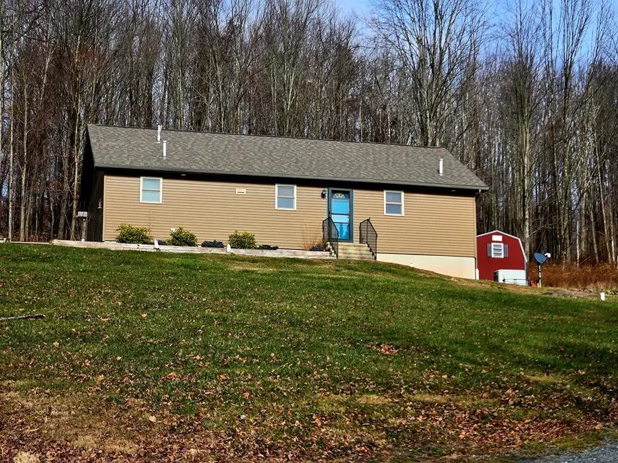 401 Moon Street, New Albany, PA 18833 - Image #2