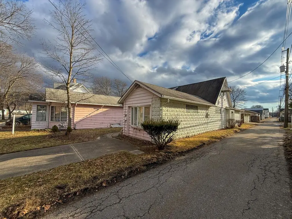 99 Hayden St, Sayre, PA 18840 - #1