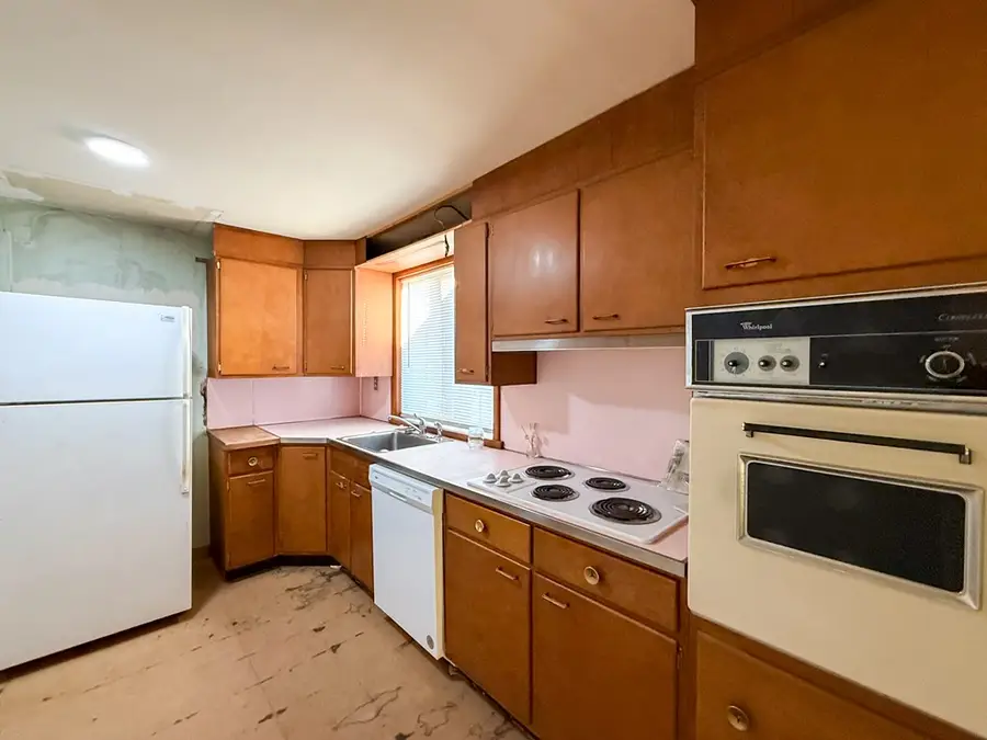 99 Hayden St, Sayre, PA 18840 - #2