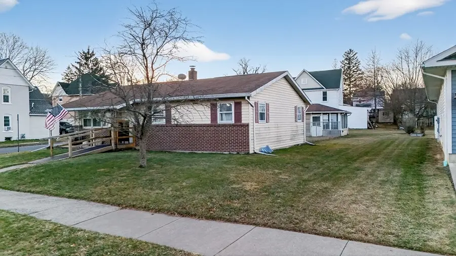 426 S. Wilbur Avenue, Sayre, PA 18840 - #3