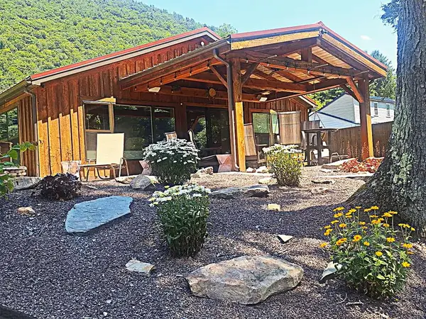 137 Hocker Lane, Cammal, PA 17739