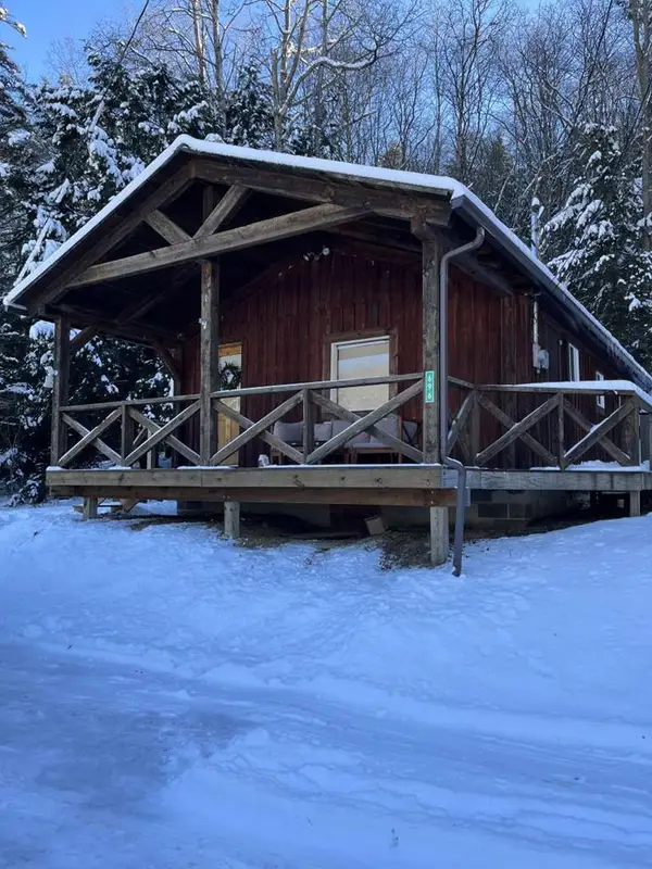 696 North Hollow Rd, Coudersport, PA 16915