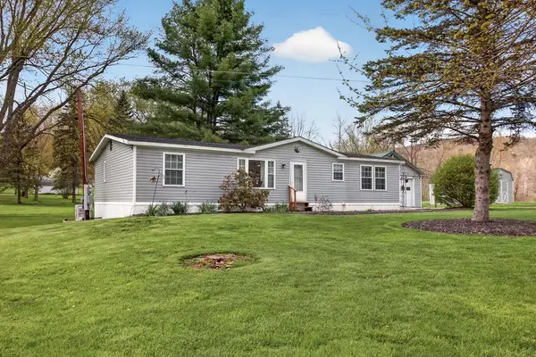 5803 Wolcott Hollow Rd, Athens, PA 18810