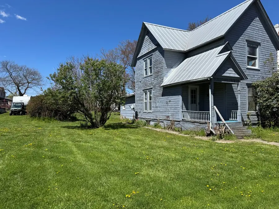 112 S Higgins Avenue, Sayre, PA 18840 - #3
