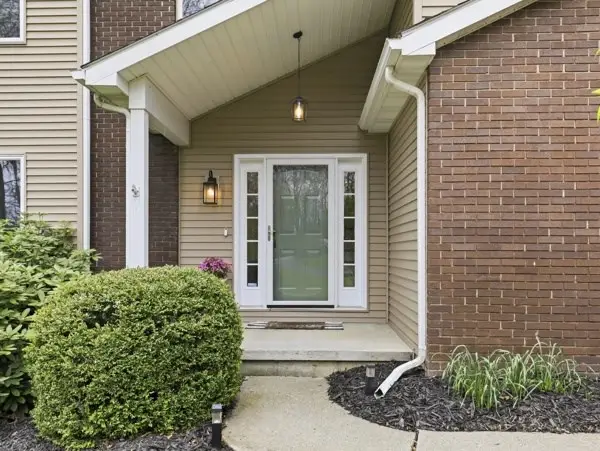 213 Queen Esther Dr, Sayre, PA 18840 - #2