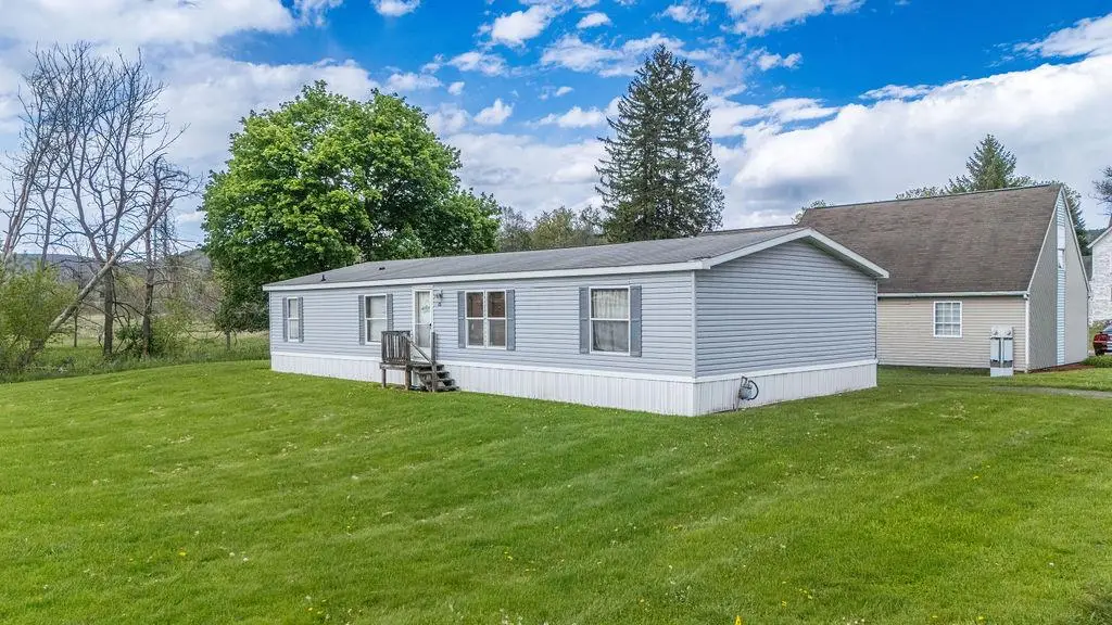 88 W Elmira St, Mansfield, PA 16933 - #1