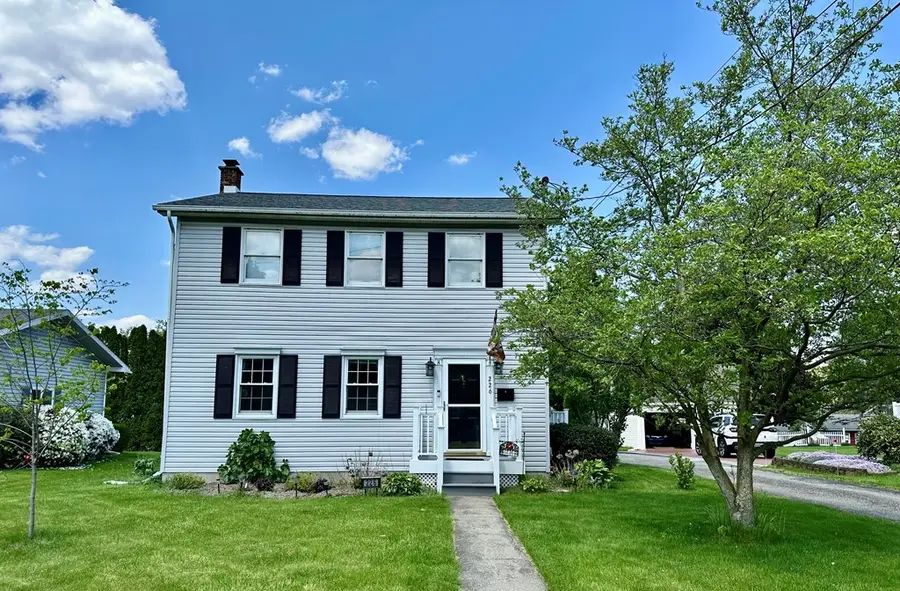 226 Laurel Ave, Athens, PA 18810 - #2