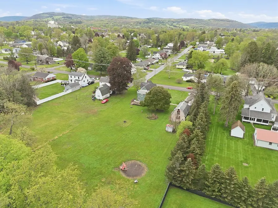 124 Pitney St, Sayre, PA 18840 - #3