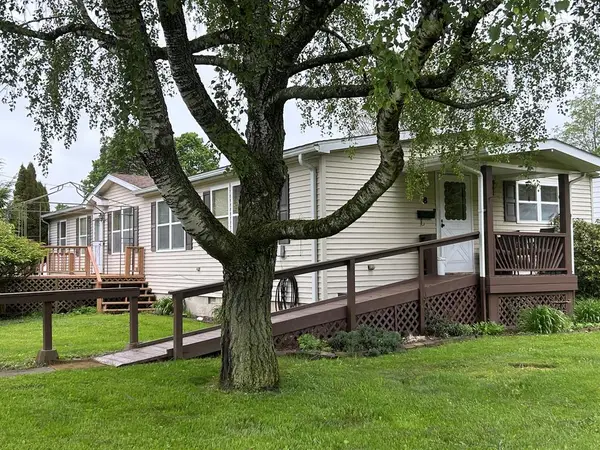 8 W Locust Street, Coudersport, PA 16915