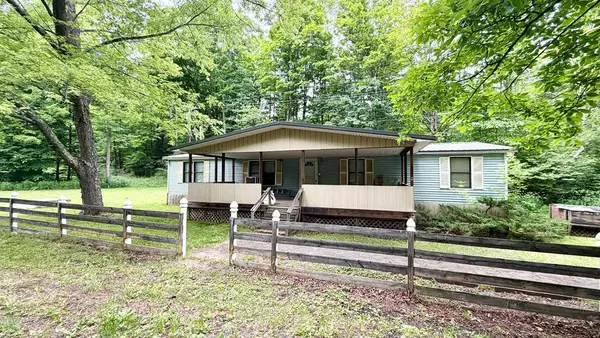 1138 Hogback Rd, Chemung, NY 14825