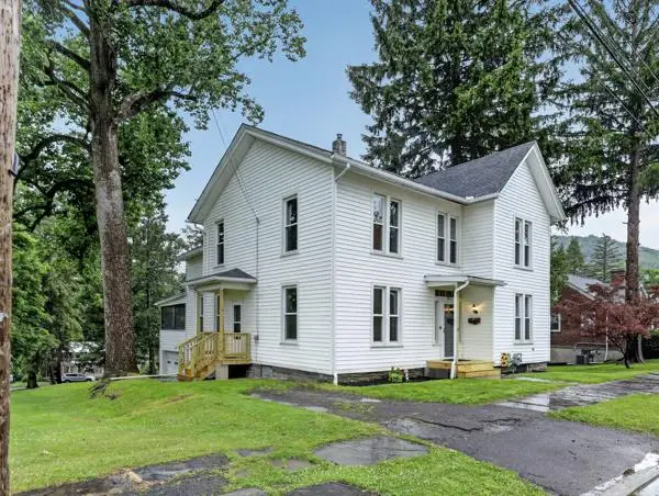221 Poplar St, Towanda, PA 18848 - #1