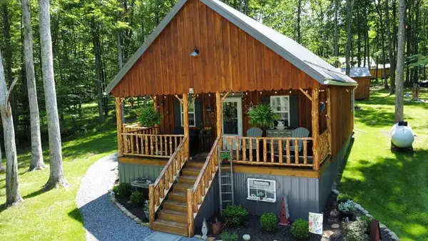 129 Deer Rd, Benezette, PA 15821