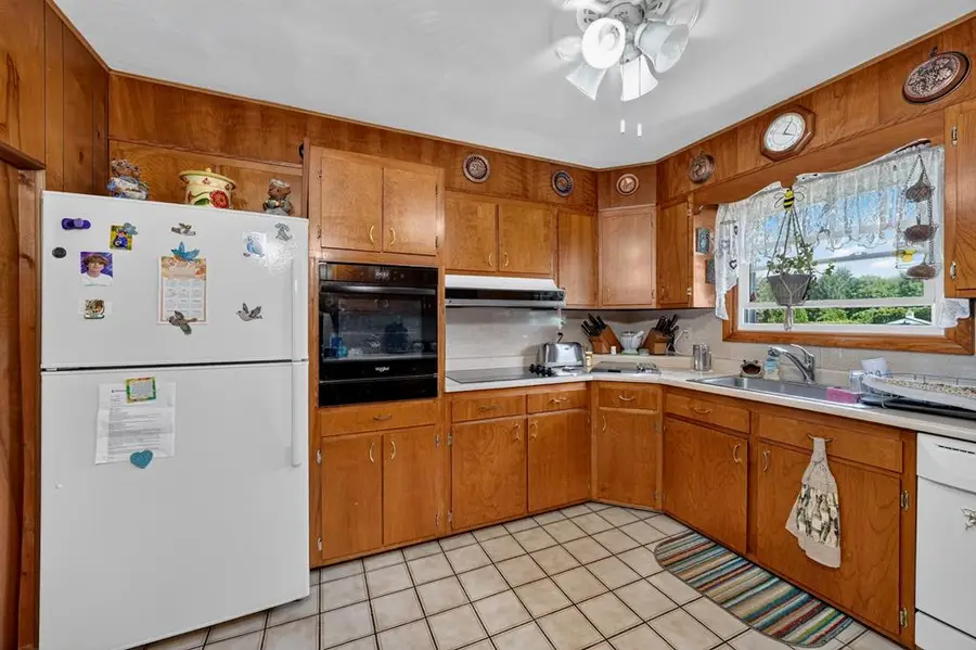 210 Vista Dr, Sayre, PA 18840 - #3