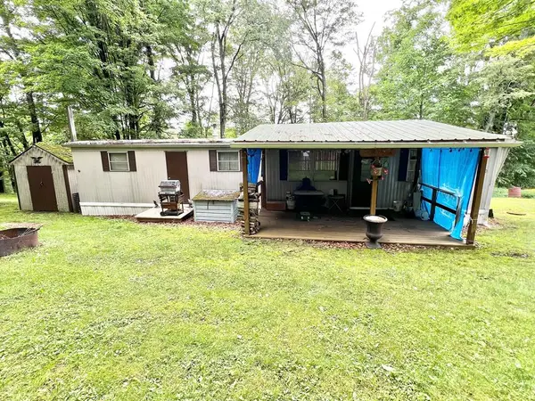91 Flat Top Loop, Austin, PA 16720