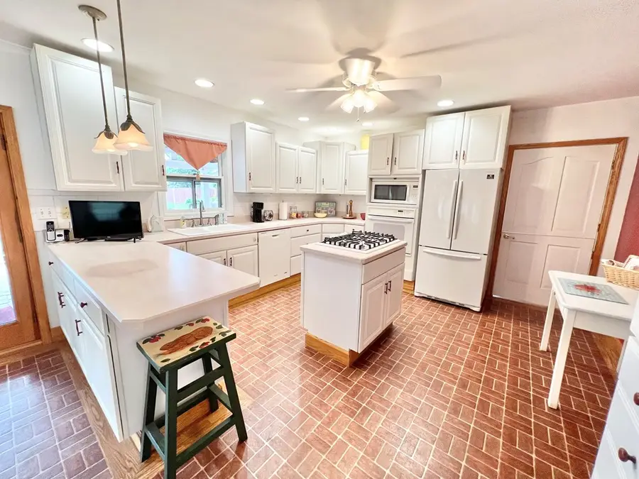 64 Railroad Avenue, Roulette, PA 16746 - #2