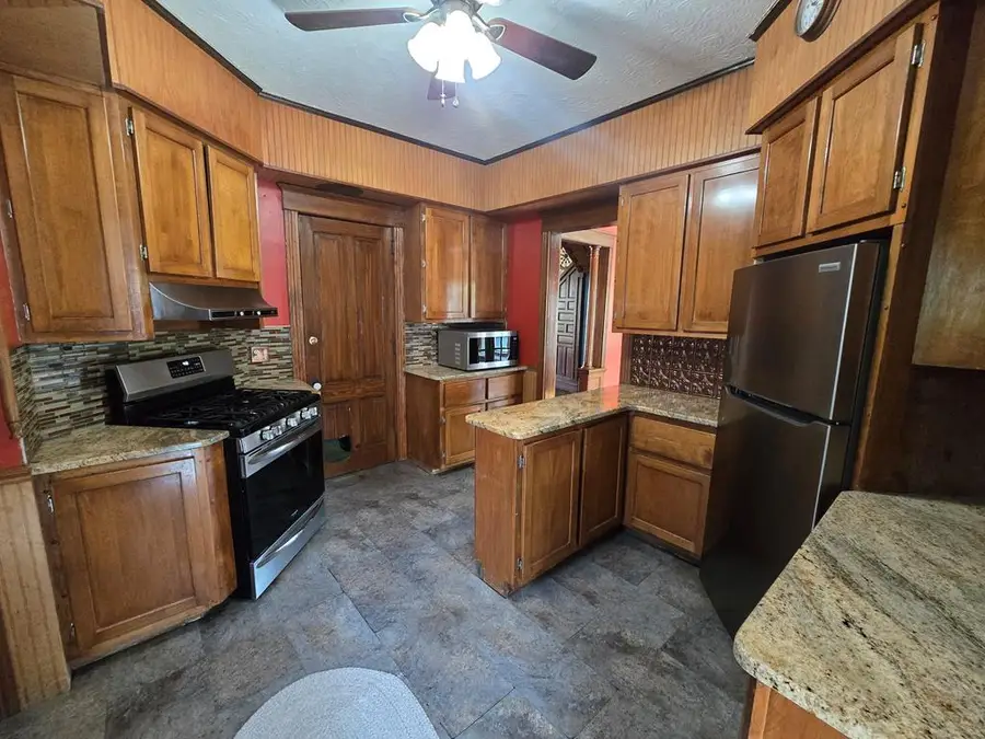 401 N Main St, Athens, PA 18810 - #2