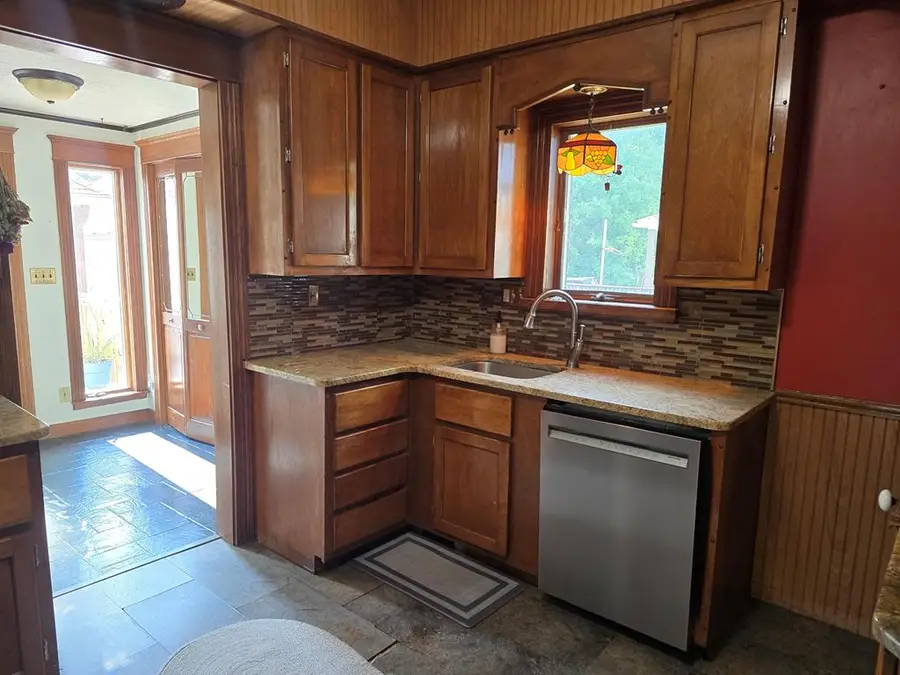 401 N Main St, Athens, PA 18810 - #3