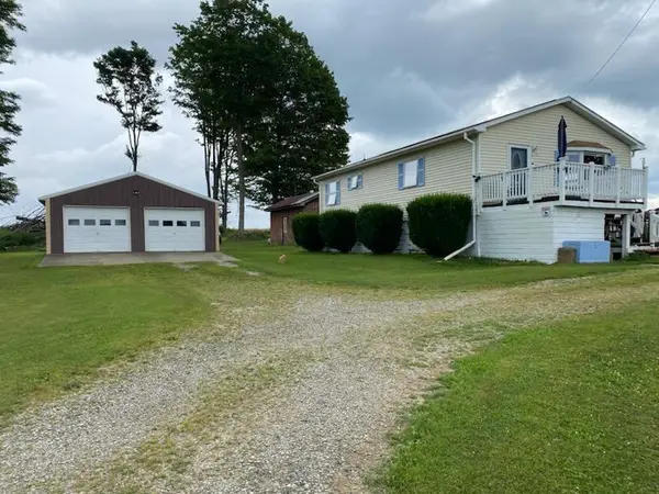 143 Rooks Rd, Genesee, PA 16923