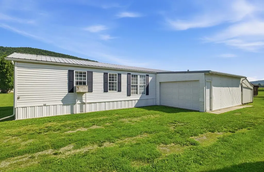 109 N East Street, Knoxville, PA 16928 - #1