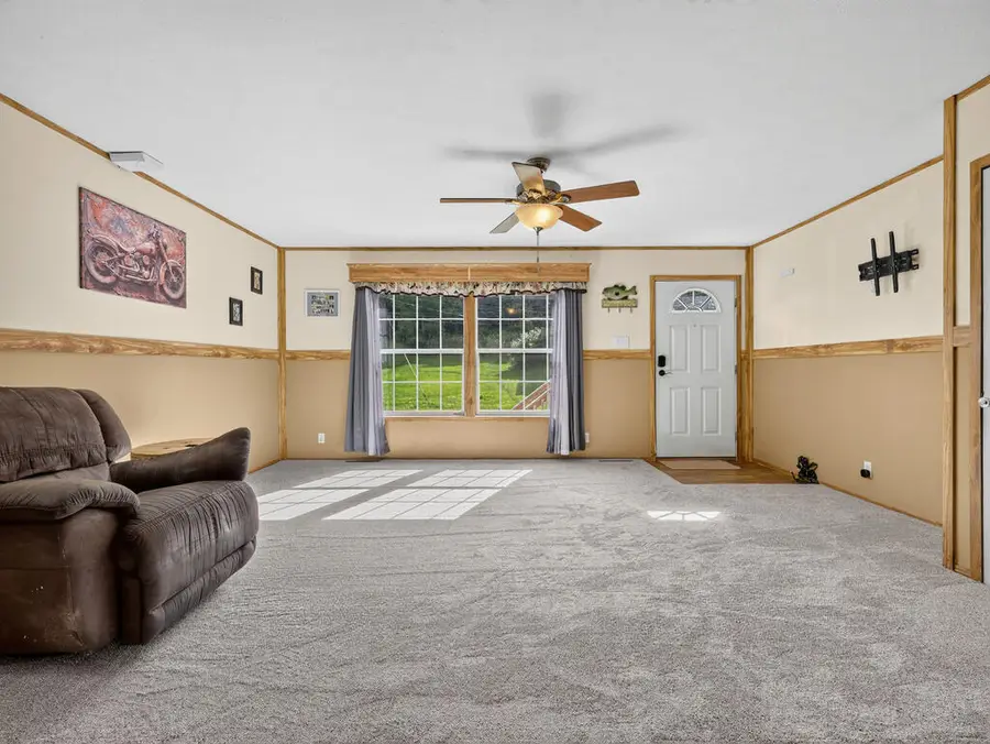 125 Second St, Leraysville, PA 18829 - #3